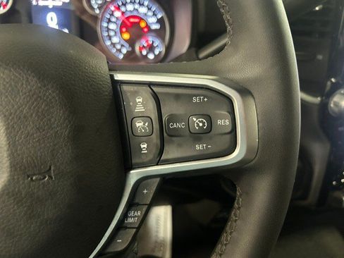 Used 2025 RAM 2500 Big Horn AWD/4WD image 46