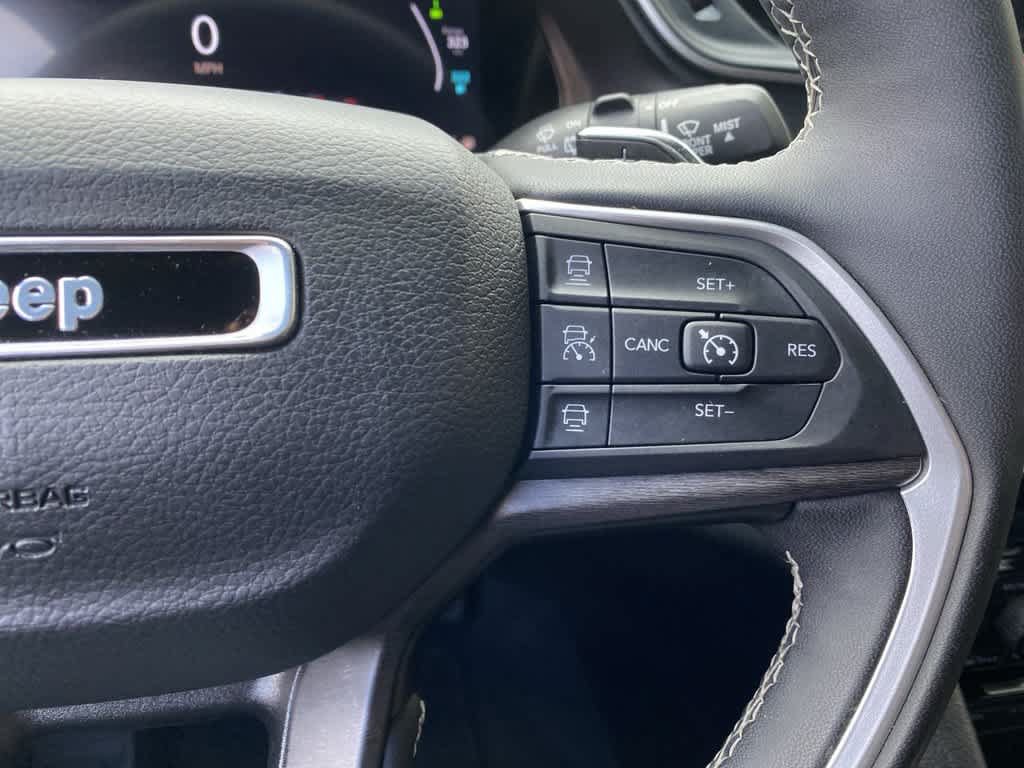 Used 2024 Jeep Grand Cherokee Limited 4xe AWD/4WD image 21