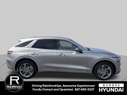 Used 2025 Genesis GV70 2.5T AWD/4WD image 10