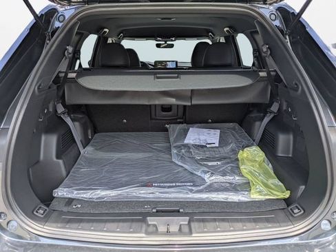New 2026 Mitsubishi Outlander LE FWD image 13