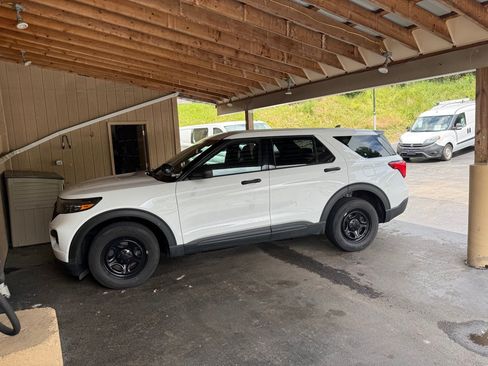 Used 2021 Ford Explorer 4WD Police Interceptor image 6