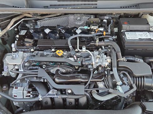 Used 2025 Toyota Corolla LE FWD image 13