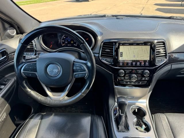 Used 2020 Jeep Grand Cherokee Overland AWD/4WD image 17