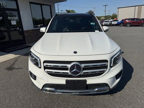 Used 2022 Mercedes-Benz GLB 250 4MATIC image 10