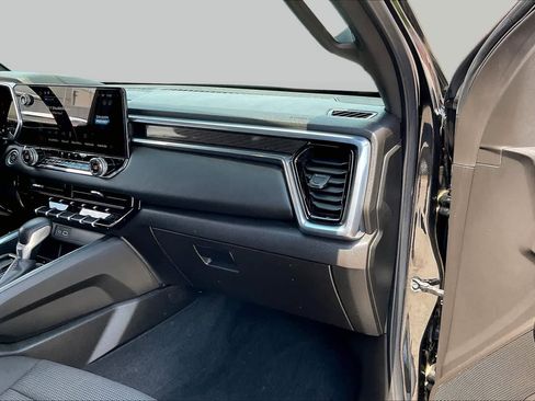 Used 2025 GMC Canyon Elevation w/ Convenience Package RWD image 18