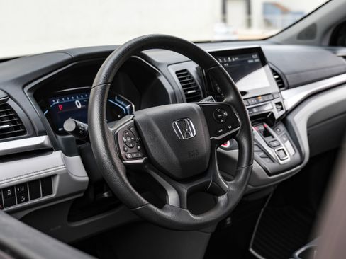Used 2019 Honda Odyssey EX image 13