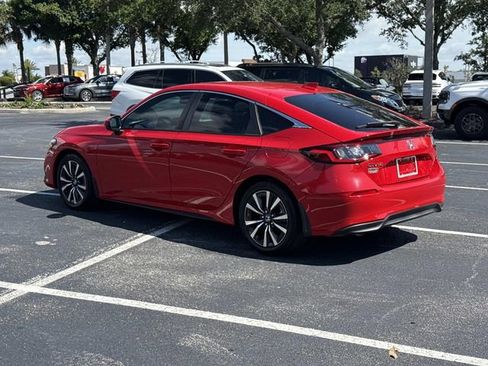 Certified 2024 Honda Civic EX-L image 6