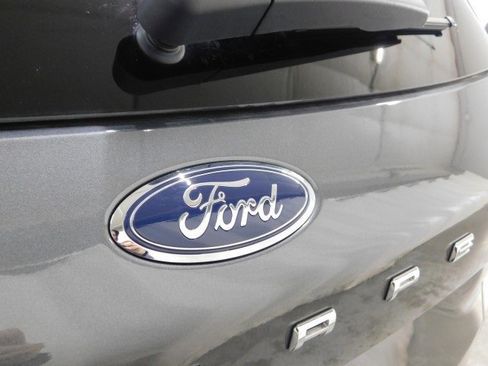 Used 2024 Ford Escape ST-Line image 6