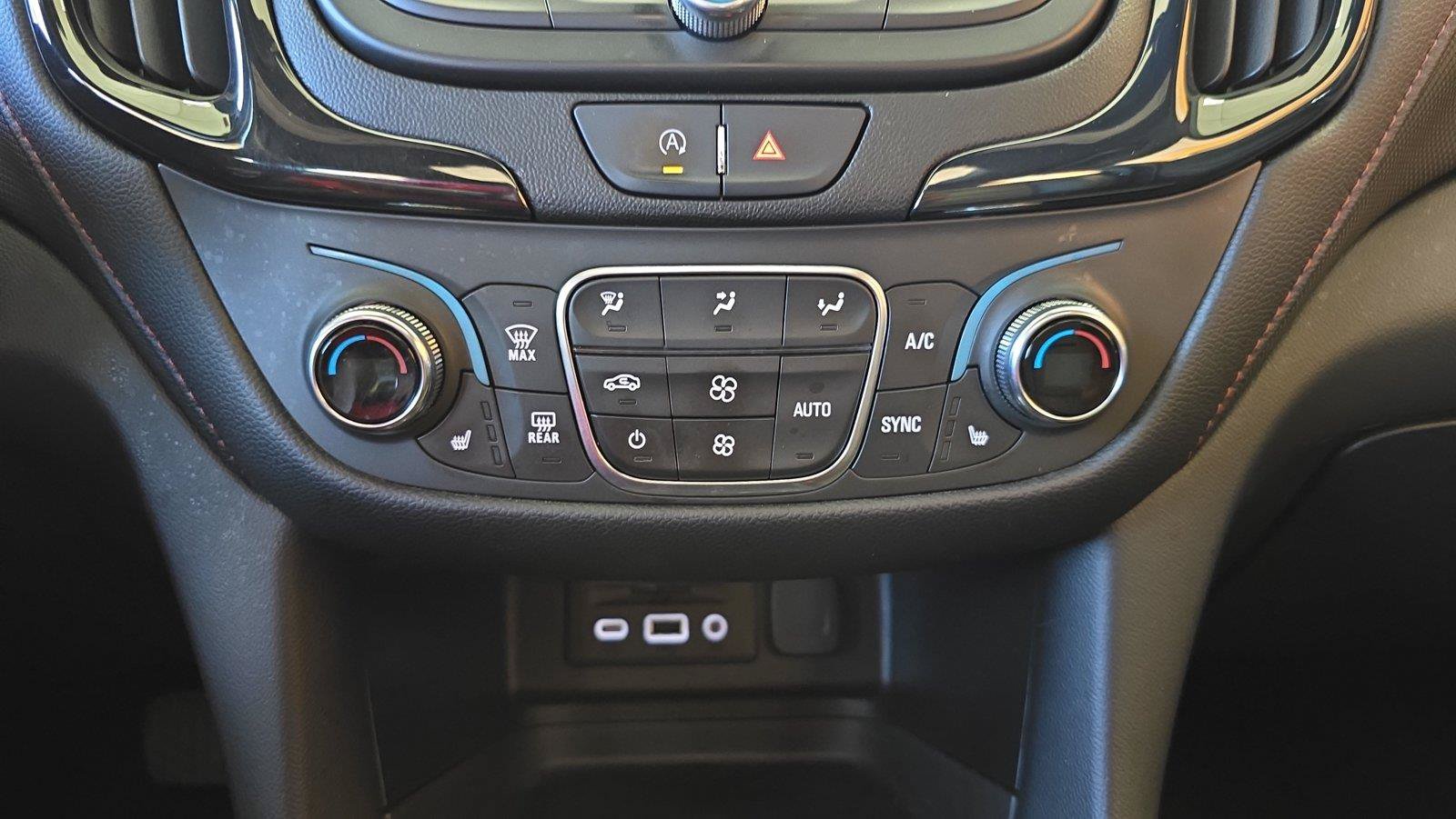 Used 2022 Chevrolet Equinox RS w/ RS Leather Package AWD/4WD image 23