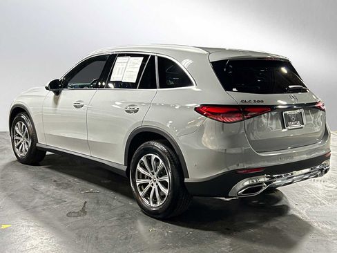 Certified 2025 Mercedes-Benz GLC 300 GLC 300 image 5