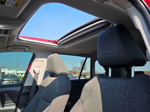 Used 2024 Toyota RAV4 XLE w/ Convenience Package image 31