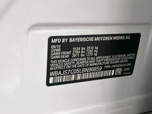 Used 2020 BMW M550i xDrive AWD/4WD image 16