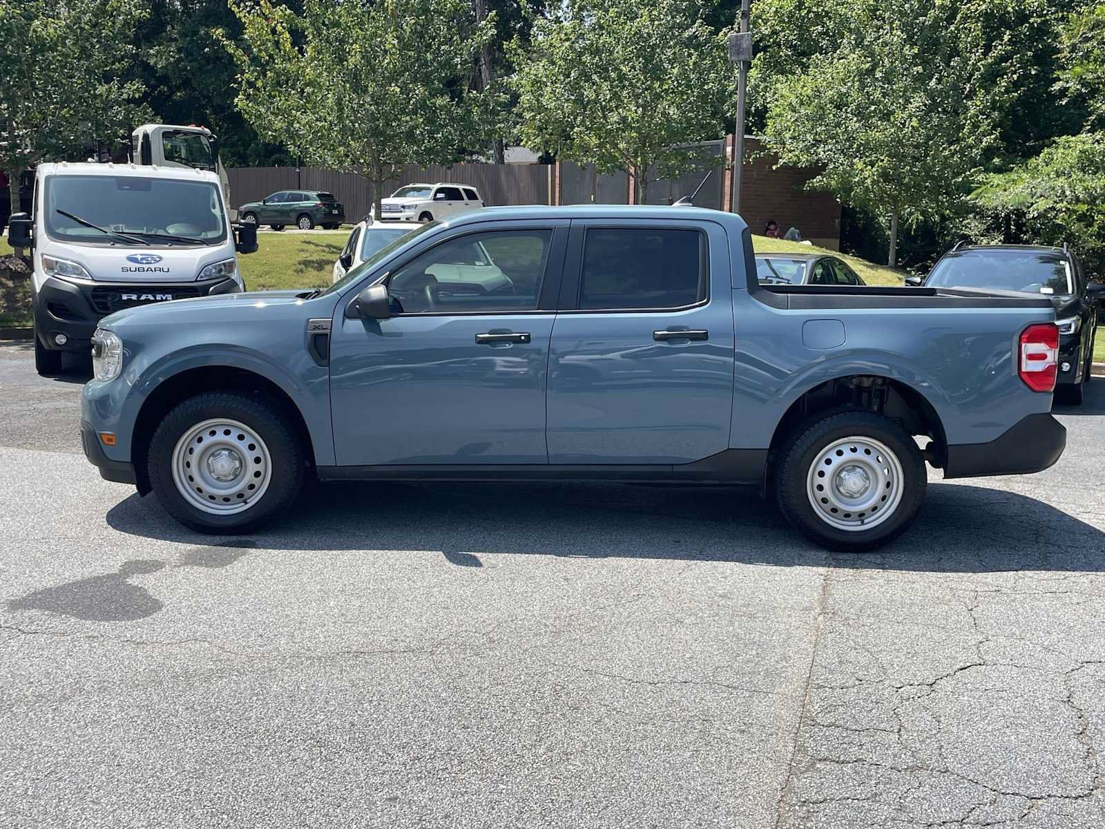 Used 2022 Ford Maverick XL FWD image 2