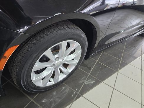 Used 2016 Chrysler 200 C w/ Navigation & Sound Group I image 35