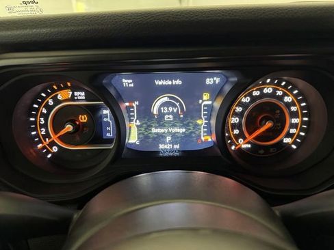 Used 2024 Jeep Wrangler Sport S image 9