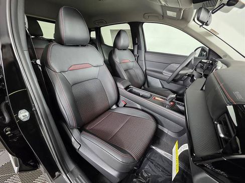 New 2026 Nissan Kicks SR AWD/4WD image 14