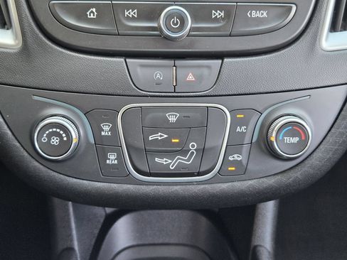 Used 2024 Chevrolet Malibu LS FWD image 16