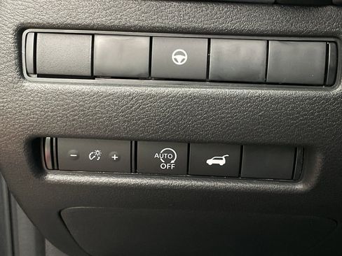 New 2026 Nissan Rogue SV image 25