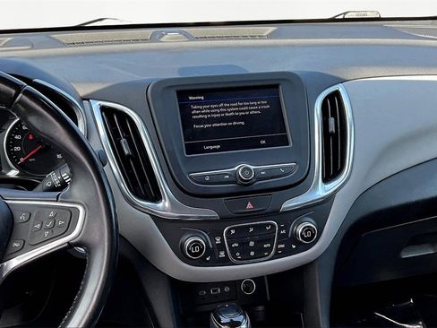 Used 2021 Chevrolet Equinox LT image 6