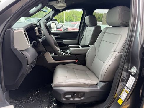 New 2026 Toyota Tundra Limited AWD/4WD image 9