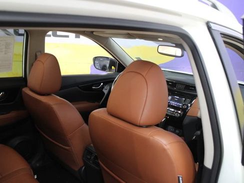 Used 2020 Nissan Rogue SL AWD/4WD image 10