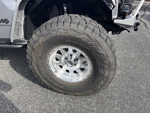 Used 2020 Jeep Gladiator Sport w/ Quick Order Package 24S image 16