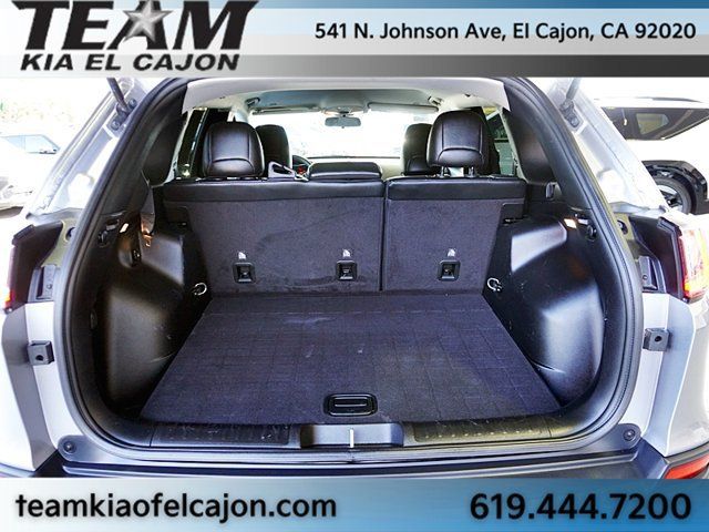 Used 2019 Jeep Cherokee Latitude Plus FWD image 14