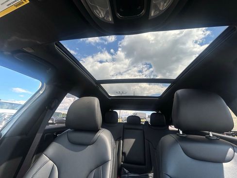 New 2025 Jeep Compass Limited w/ Sun & Sound Group image 30