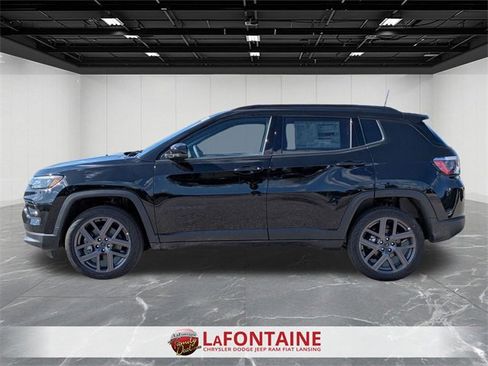 New 2026 Jeep Compass Limited image 2