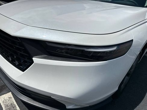 Certified 2023 Honda Accord EX image 9