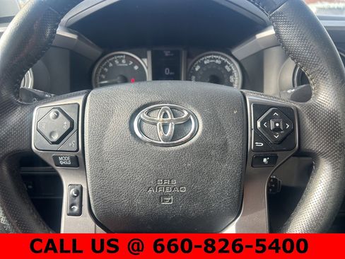Used 2016 Toyota Tacoma SR5 w/ SR5 Appearance Package (SN) image 13