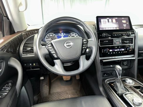 Used 2023 Nissan Armada Platinum w/ Captain's Chairs Package AWD/4WD image 2