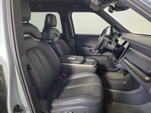 Used 2023 Rivian R1S Adventure AWD/4WD image 24