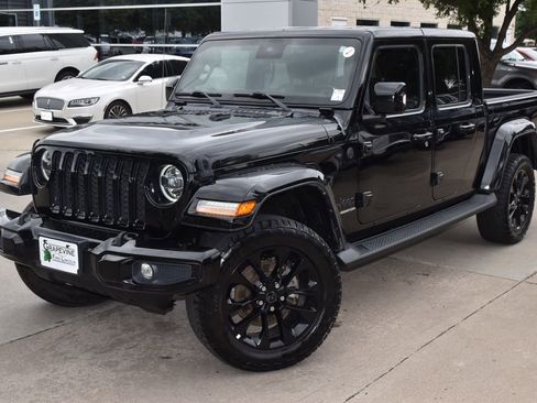 Used 2022 Jeep Gladiator Overland AWD/4WD image 40