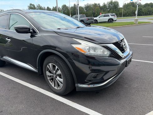 Used 2017 Nissan Murano SV AWD/4WD image 3