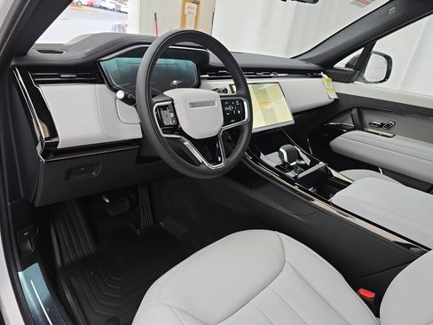 New 2026 Land Rover Range Rover Sport SE image 16