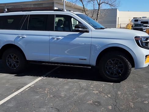 New 2025 Ford Expedition Tremor image 10