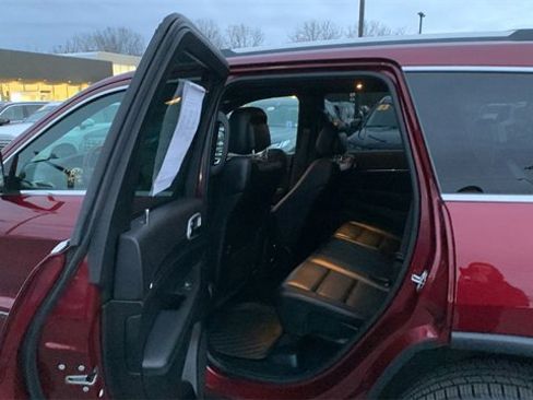 Used 2021 Jeep Grand Cherokee Limited image 18