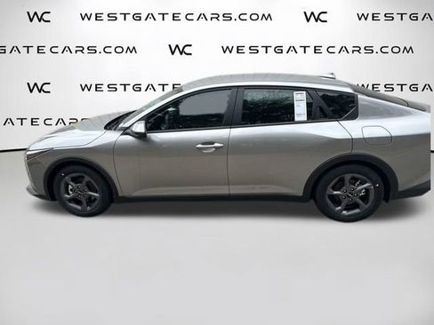 New 2025 Kia K4 LXS image 4