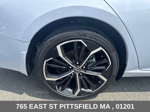 Used 2023 Nissan Altima 2.5 SR AWD/4WD image 28
