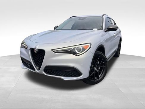 Used 2021 Alfa Romeo Stelvio Sprint w/ Nero Edizione RWD image 9