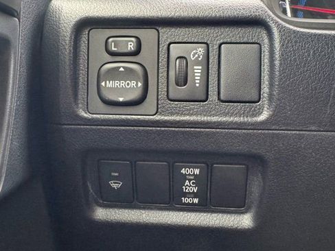 Used 2016 Toyota 4Runner SR5 image 17