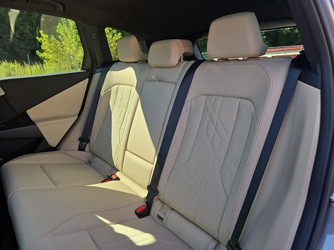 Used 2026 BMW X3 xDrive30 w/ Convenience Package image 5