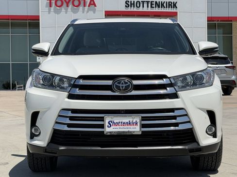 Used 2019 Toyota Highlander Limited Platinum AWD/4WD image 7