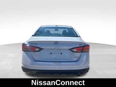 Used 2023 Nissan Altima 2.5 SR w/ SR Premium Package AWD/4WD image 4