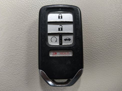 Used 2018 Honda Accord EX-L image 32
