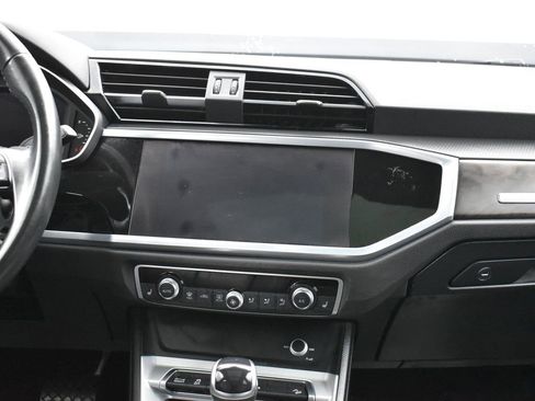 Used 2022 Audi Q3 2.0T Premium image 20