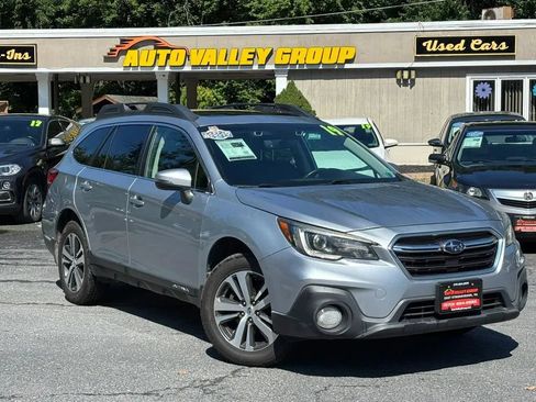 Used 2019 Subaru Outback 2.5i Limited AWD/4WD image 1