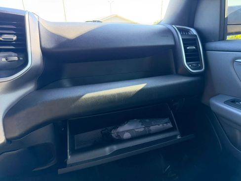 Used 2021 RAM 1500 Big Horn AWD/4WD image 32