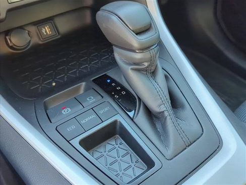 Used 2024 Toyota RAV4 LE FWD image 19